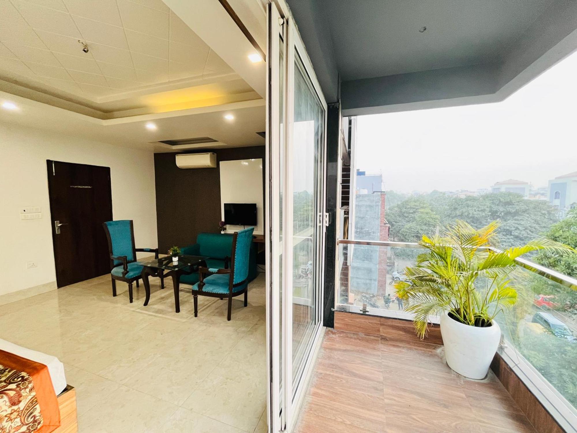 Hotel Dayal Regency, Shushant Lok Sector 29, Near Fortis Hospital Gurgaon Exterior photo