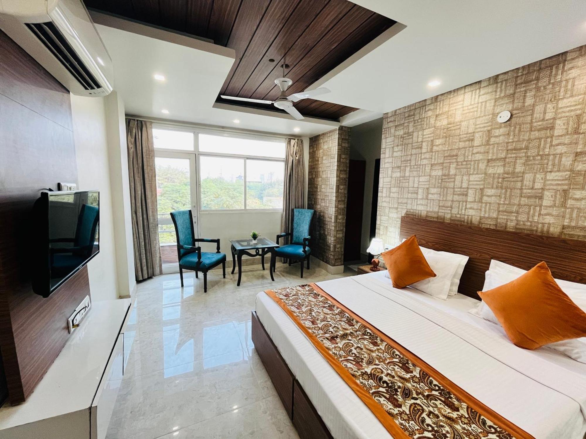 Hotel Dayal Regency, Shushant Lok Sector 29, Near Fortis Hospital Gurgaon Exterior photo