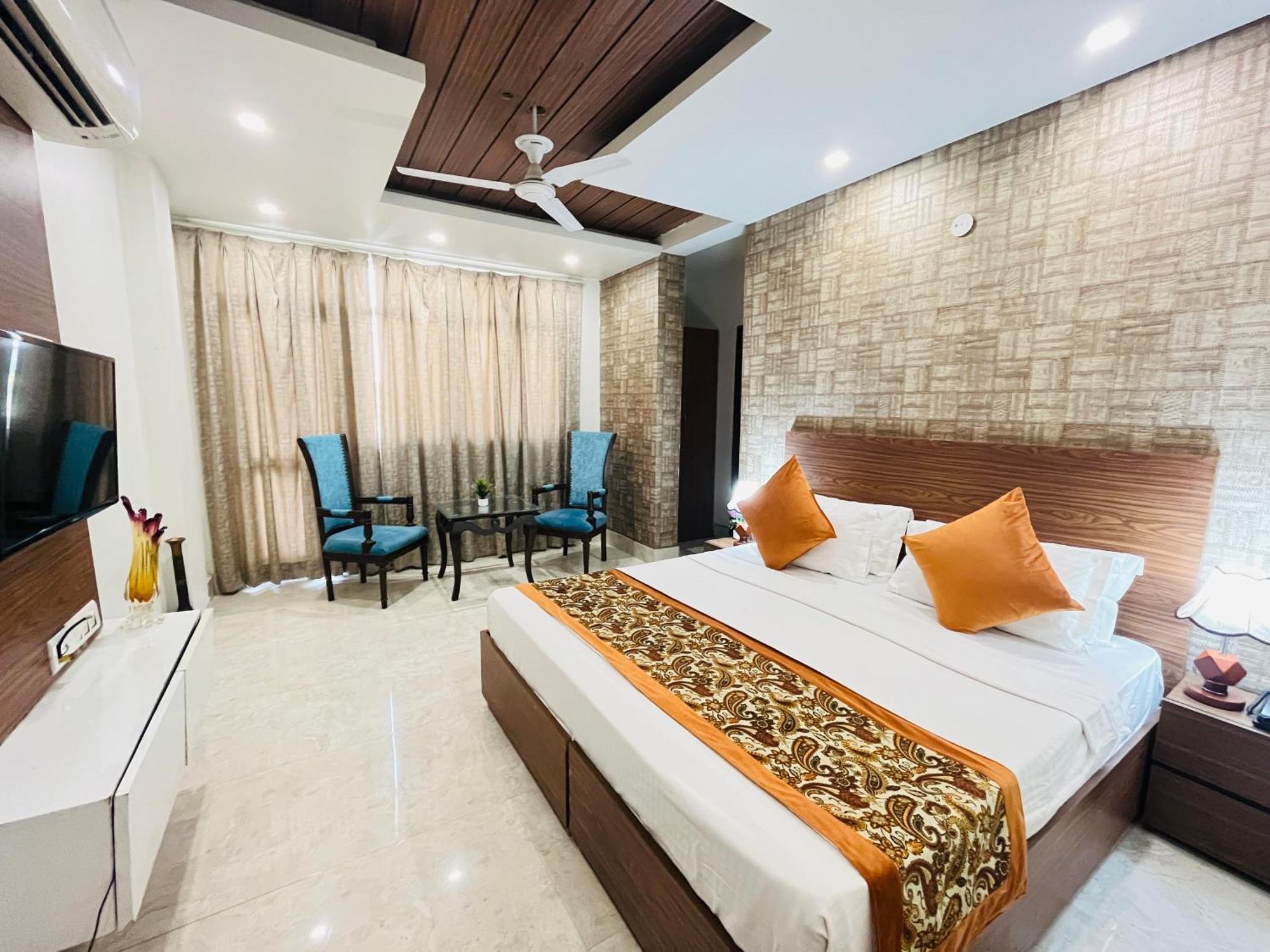 Hotel Dayal Regency, Shushant Lok Sector 29, Near Fortis Hospital Gurgaon Exterior photo