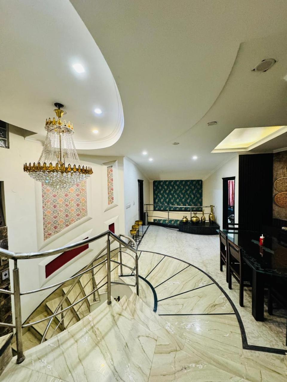Hotel Dayal Regency, Shushant Lok Sector 29, Near Fortis Hospital Gurgaon Exterior photo