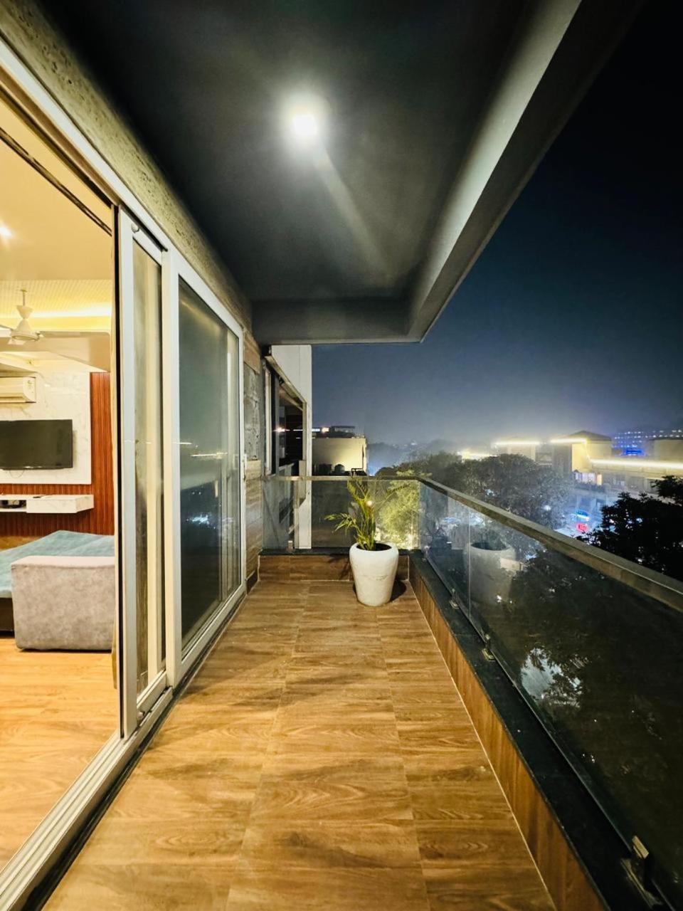 Hotel Dayal Regency, Shushant Lok Sector 29, Near Fortis Hospital Gurgaon Exterior photo